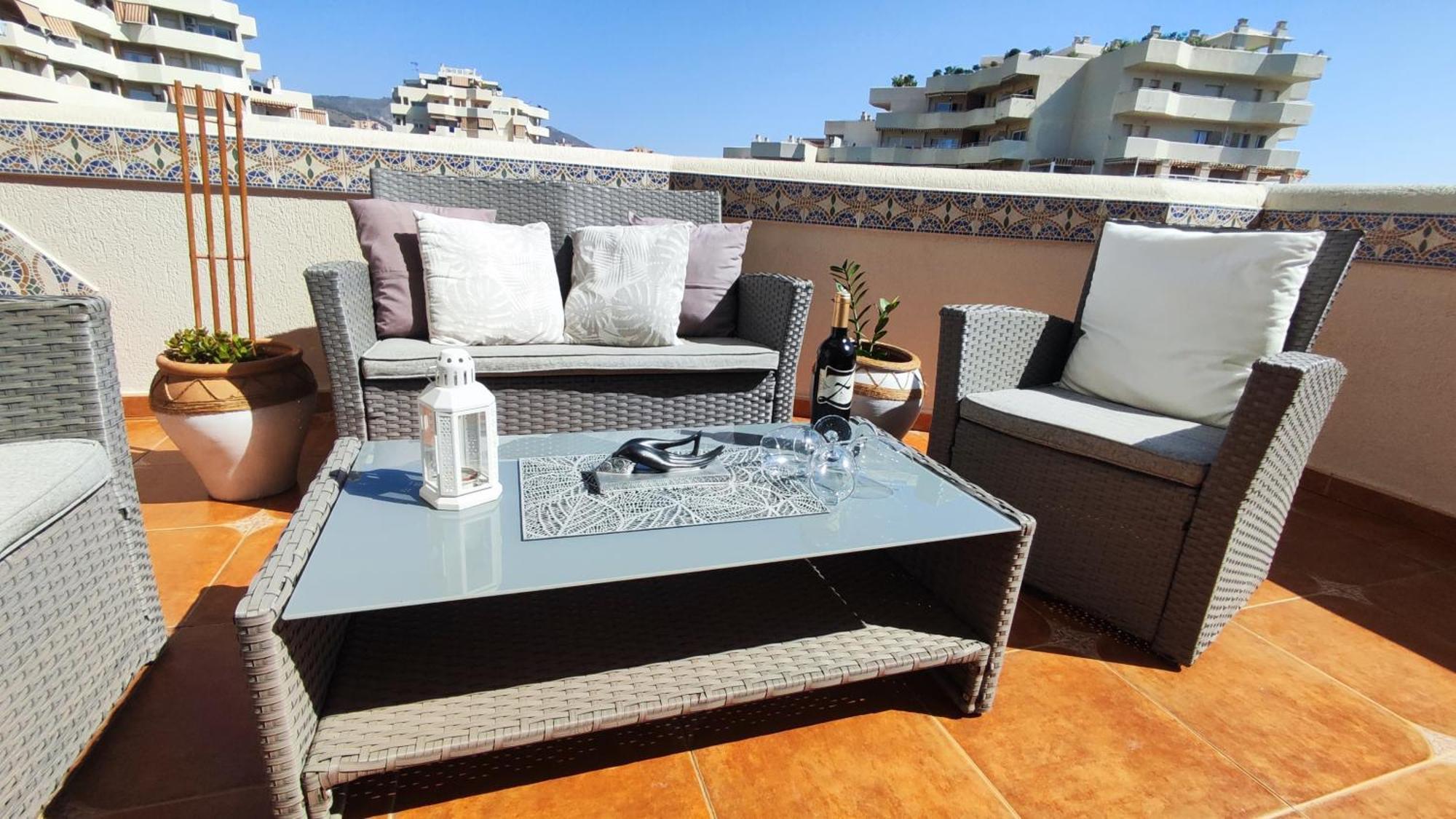 Benalbeach Sea View In
