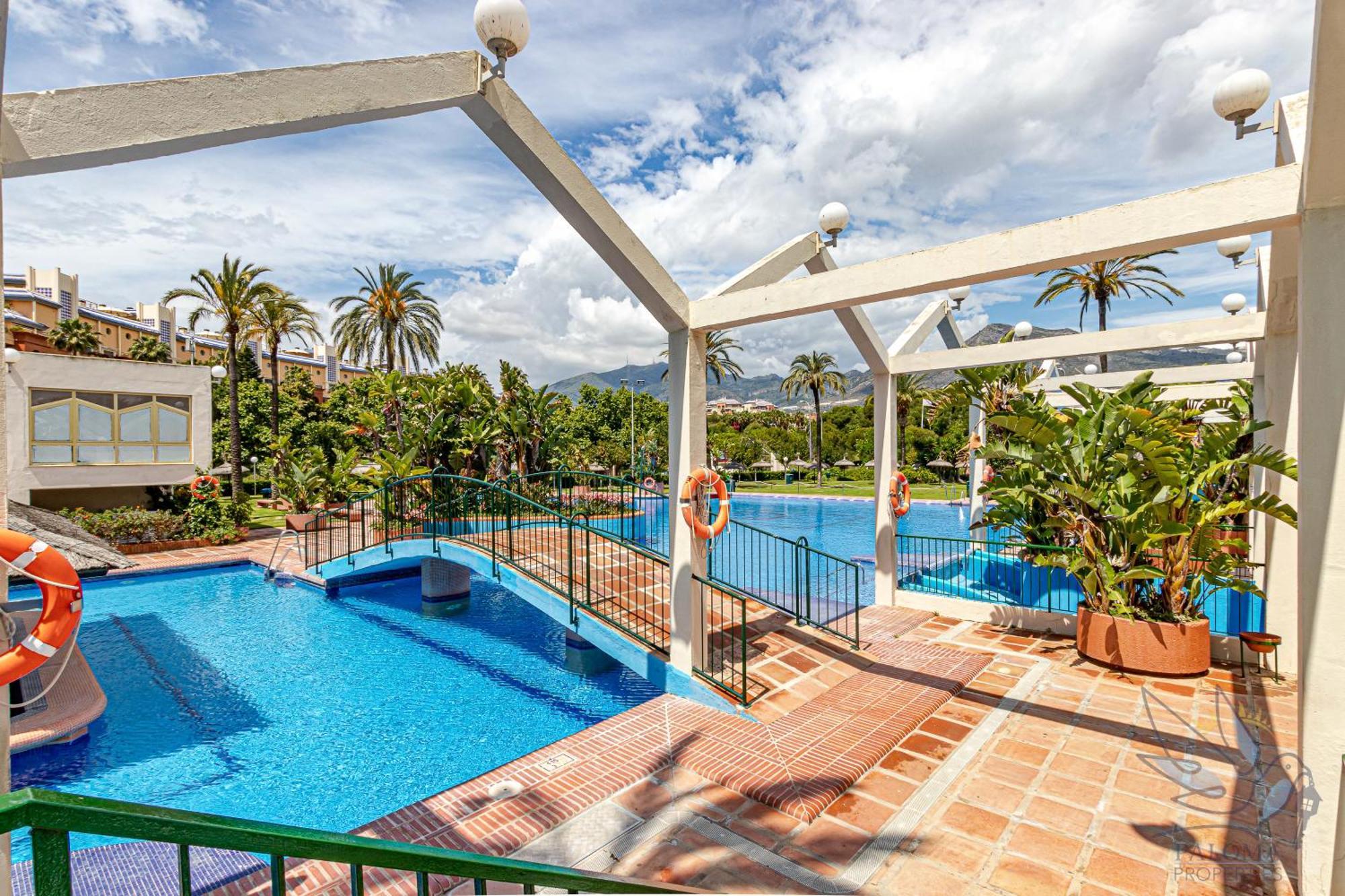 Apartment Benalbeach Sea View In