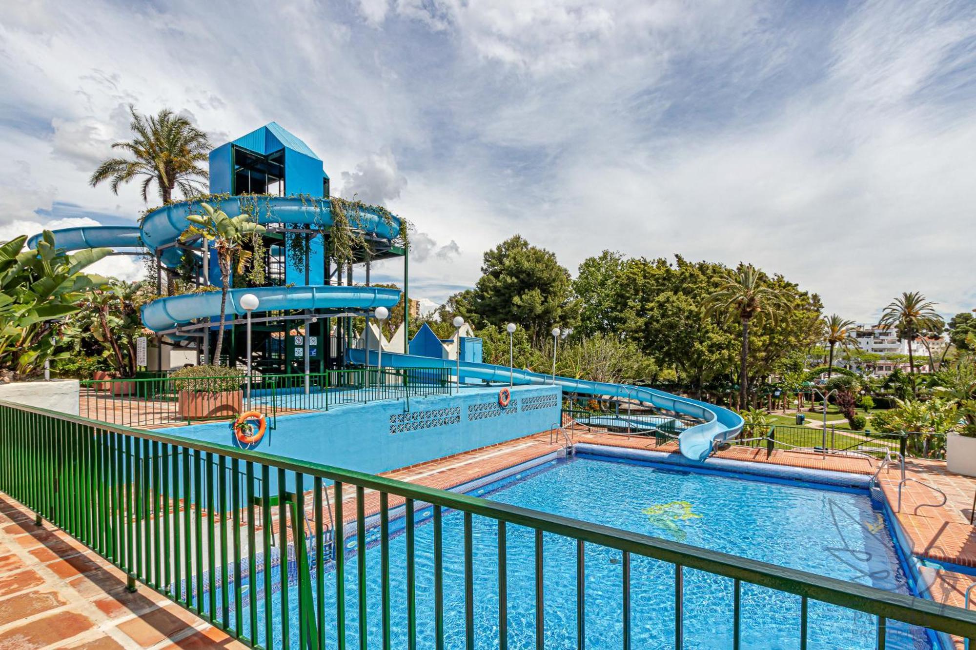 Apartment Benalbeach Sea View In